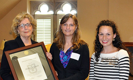 Shelia Grant receiving award